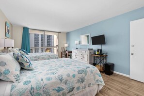 2 Queen Beds
