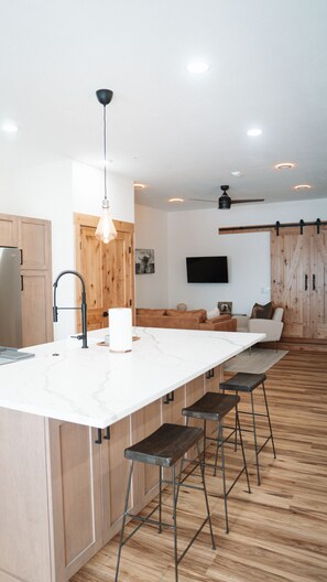oversized kitchen island
