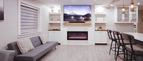 cozy area TV 75 inches