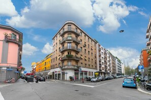 Facade building - Apartment Sempione 1 - Affitti Brevi Italia 