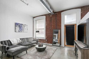 Downtown St. Louis living room: Modern meets historic charm