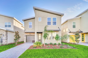 9149 Sommerset Hills Dr_01.jpg