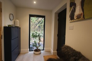 Spacious entrance hall.