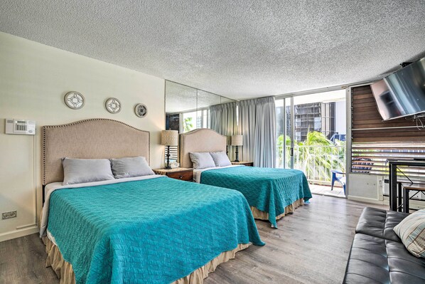 Honolulu Vacation Rental | Studio | 1BA | Step-Free Access w/ Side Elevator