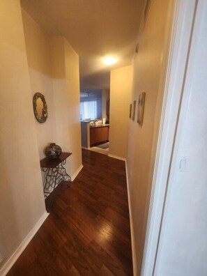 Living room image 5
