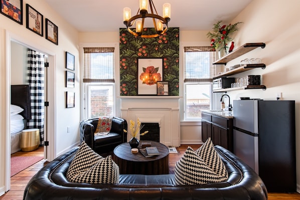 Four Roses Unit