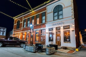 Amsden Bourbon Bar Steps Away