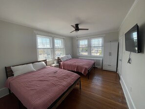 Bedroom 1 with 2 queen beds.