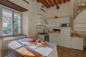 Dining Room, Kitchen