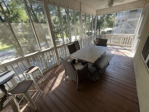 Outdoor dining