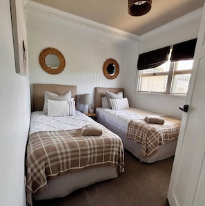 King single bedroom