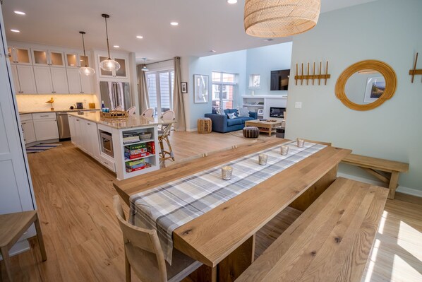 Main Level | Dining | Kitchen | Living Room