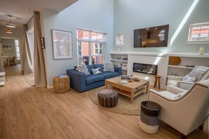 Main Level | Living Room