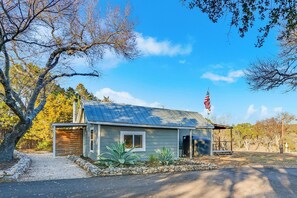 Welcome to Bungalow on the Bluff!