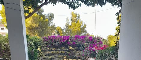 Bañera de hidromasaje al aire libre