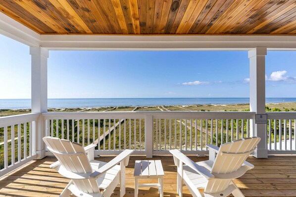 Upstairs Deck Overlooking Ocean