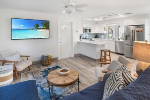 Living room with smart Tv Pic#1