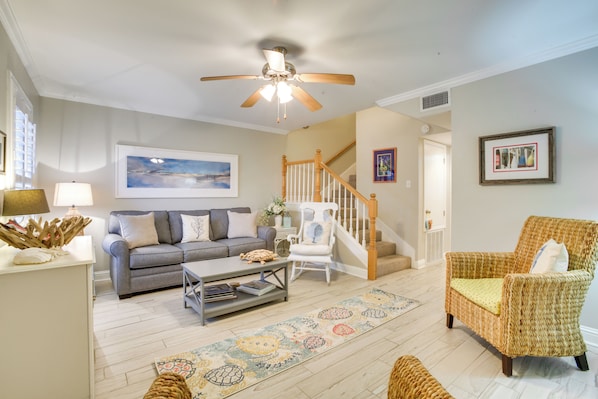 Bay St. Louis Vacation Rental | 2BR | 2BA | 1,200 Sq Ft | Stairs Required