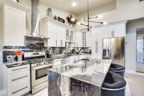 Kitchen | Coffee Maker | Spices | Blender | Crockpot | Toaster | Cooking Basics