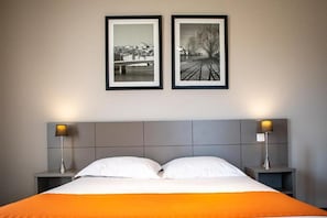 Enjoy your stay at our comfy 35m2 room in Lyon.