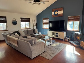 DenFamilyRoom