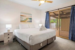 Master bedroom with King bed, large wardobe and direct access to outdoor area