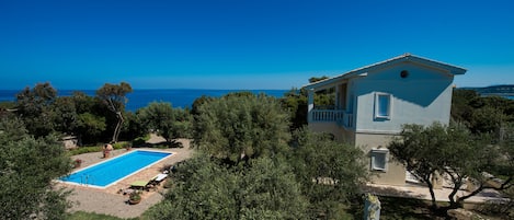 Villa Feia with swimmingpool