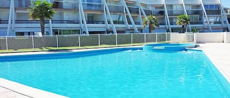 Pool Indoor