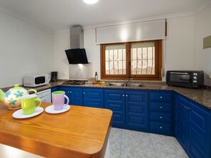 Kitchen / Dining Room