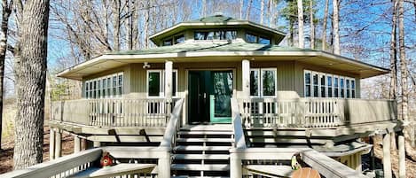 Welcome to your Octagonal Mountain Home Getaway