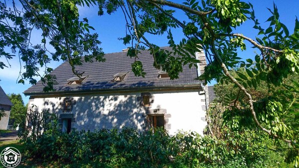 Gîte à Vernines, Puy-de-Dôme, labellisé Gîtes de France: l'extérieur
