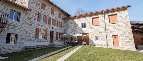 Photo 0
