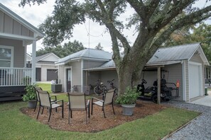 Outdoor Sitting Area