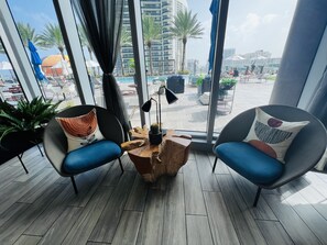Sala de estar en el lobby
