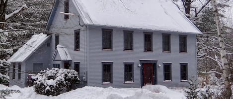 House Exterior winter
