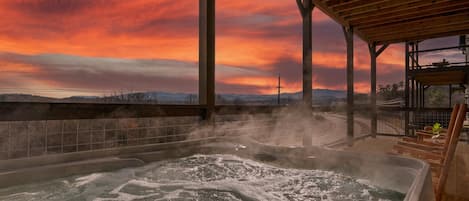 Bañera de hidromasaje al aire libre