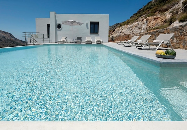 Wonderful Family Villa Crete | Villa Aires | Private Pool | 4 bedrooms | Private pool | Vrachasi