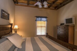 Calhoun-toy-bedroom-2