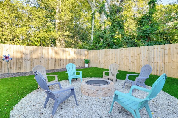 Greenville Vacation Rental | 3BR | 2BA | Steps Required for Access | 1,600 Sq Ft