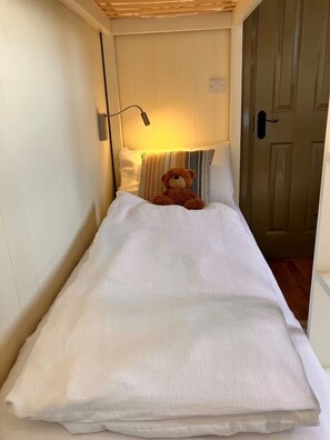 Hut Bottom Bunk
