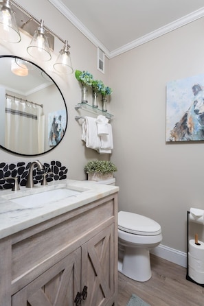 Bathroom 1 With Tub/Shower Combo!