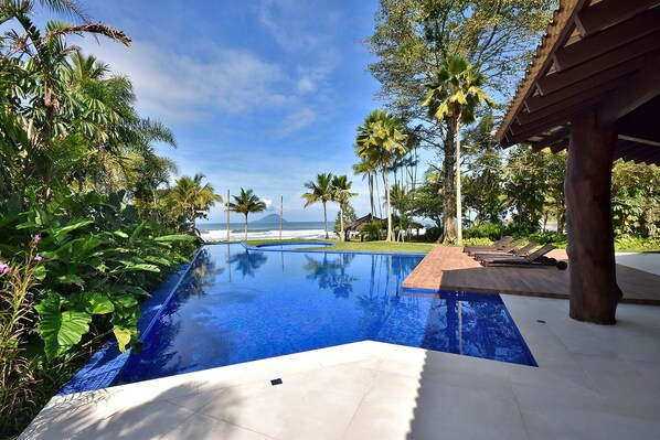 Garden,Pool view,Swimming pool