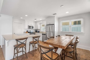 Additional dining for 8 in kitchen