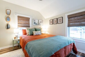 Upstairs-Queen Bedroom