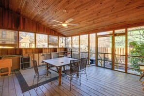 Private Screened Porch
