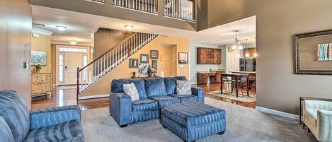 Aldie Vacation Rental | 5BR | 3.5BA | 3,500 Sq Ft | Access Only By Stairs