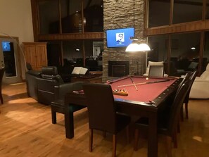 Spielezimmer