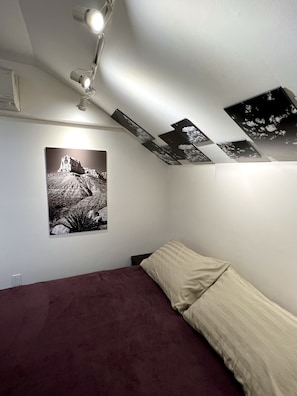 La Ventana bedroom