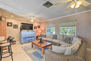 Living Room | Piano | DVD Player | Movies | Ceiling Fans