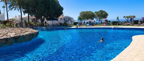 Water, Sky, Plant, Swimming Pool, Building, Blue, Azure, Tree, Body Of Water, Seaside Resort